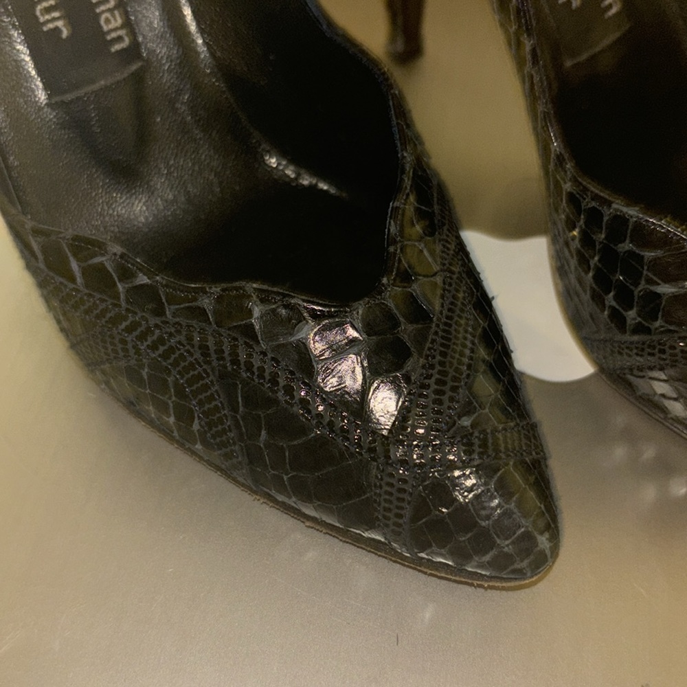 STUART WEITZMAN - Picture 5 of 11